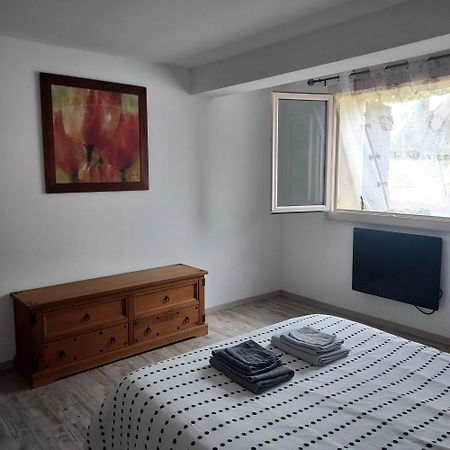Au Petit Bois Magique Apartman Payrac Kültér fotó