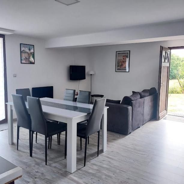 Au Petit Bois Magique Apartman Payrac Kültér fotó